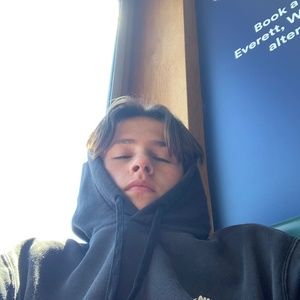 Meet your Posher, Joshua